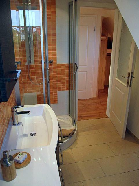 “Haus Am Kuestenwald” Ferienwohnungen 格拉尔-米里茨 外观 照片